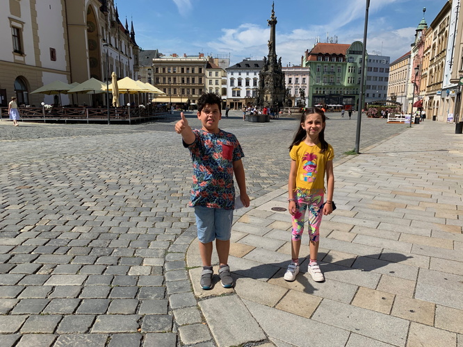 Deti poprve v na Hornim namesti Olomouc